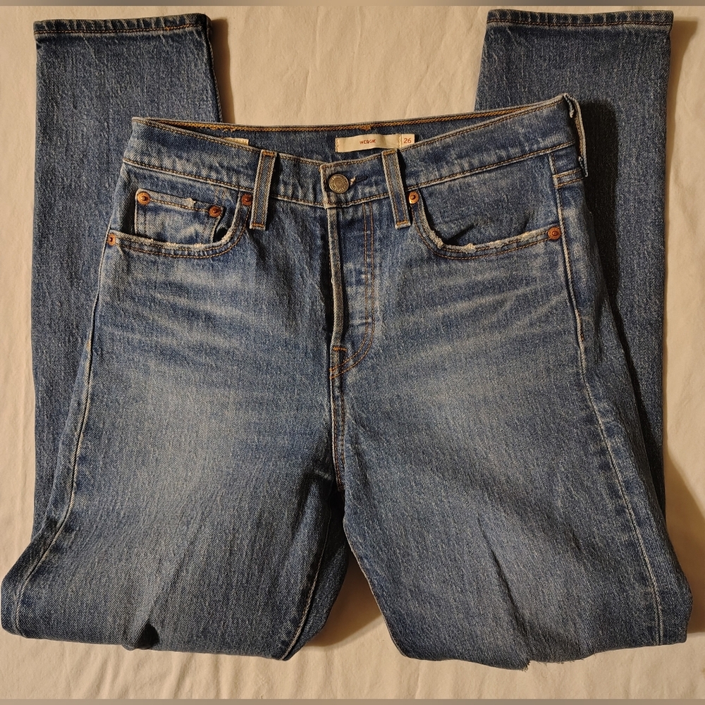 Levi's Premium Wedgie High Rise Straight Leg Distressed Big E Jeans Size 26